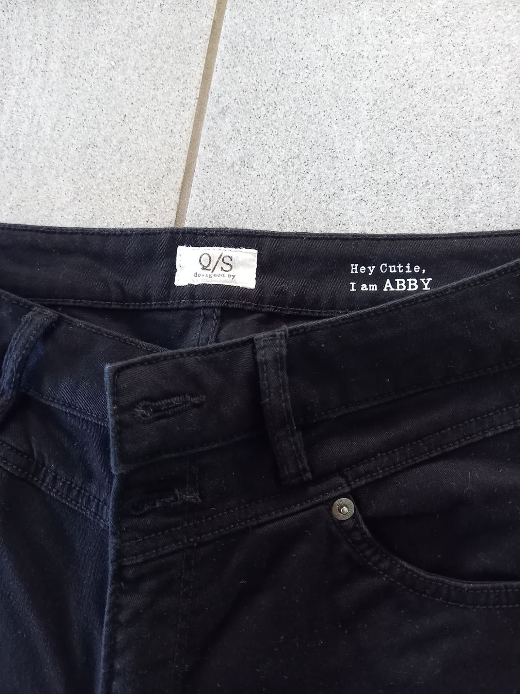 S.Oliver Jeans: Jeans schort s.oliver – Usato da Ruschein venduto da dom_nbr2 1