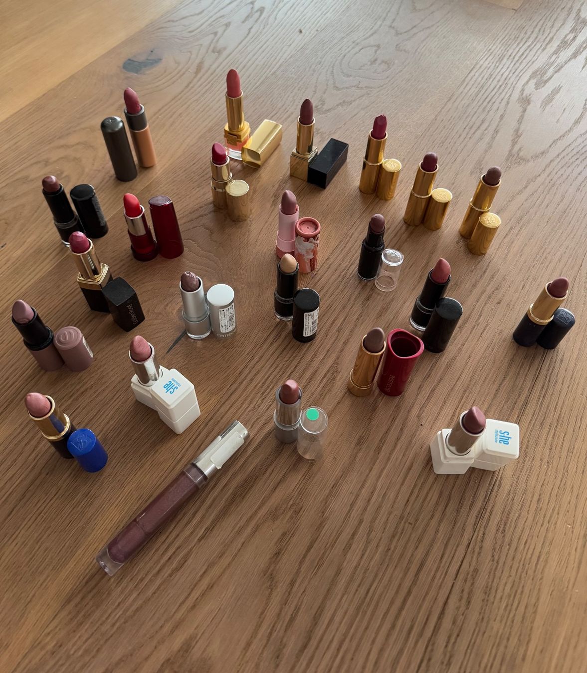 Estée Lauder Make-up: Grosses Schminkpaket – Usato da Triesen venduto da atos87 5