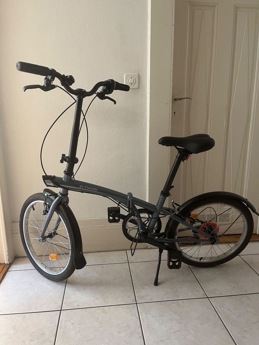 Decathlon Velos: Vélo pliant B'Twin Tilt 120 – Neu (gemäss Beschreibung) aus Vevey von Chrysil