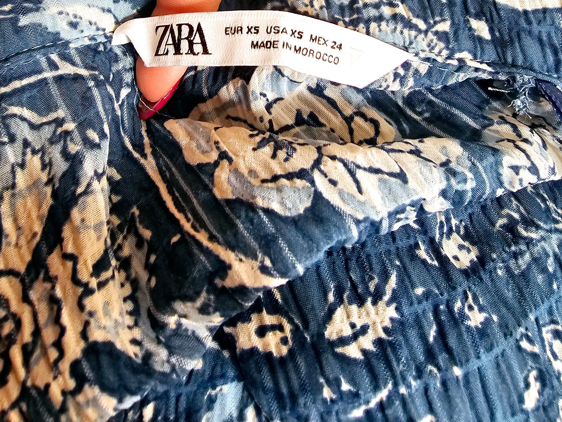 Zara Camicette: traumhafte Bluse von ZARA Gr. XS - Oversize – Usato da Füllinsdorf venduto da Sunnebliemli7 2
