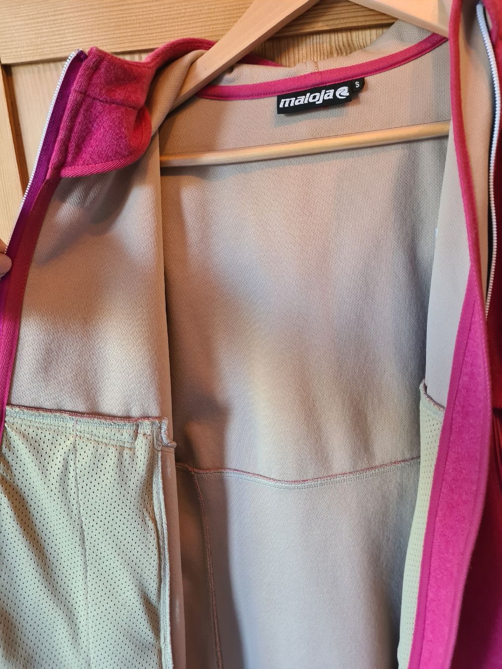 Maloja Giacche: Windstopper Maloja Gr S – Nuovo (secondo la descrizione) da Schlatt ZH venduto da Deiali 1