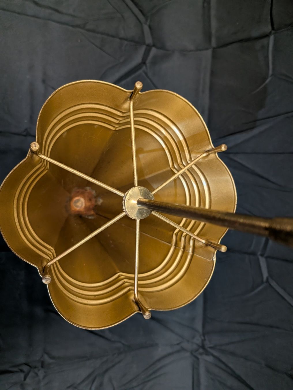 Altri mobili per ufficio: Vintage Schirmständer Regenschirm-Form Messing-Optik – Usato da Wiezikon b.Sirnach venduto da Romsche 4