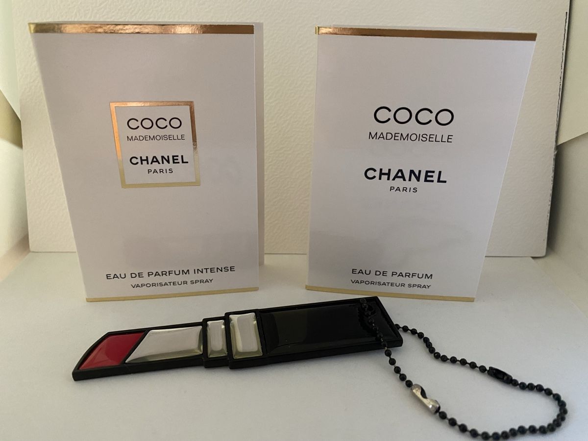 Chanel Schlüsselanhänger & - bänder: Porte-clés Chanel – Neu und originalverpackt aus Bouveret von wes_7zll