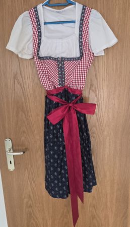 Dirndl Grösse 38