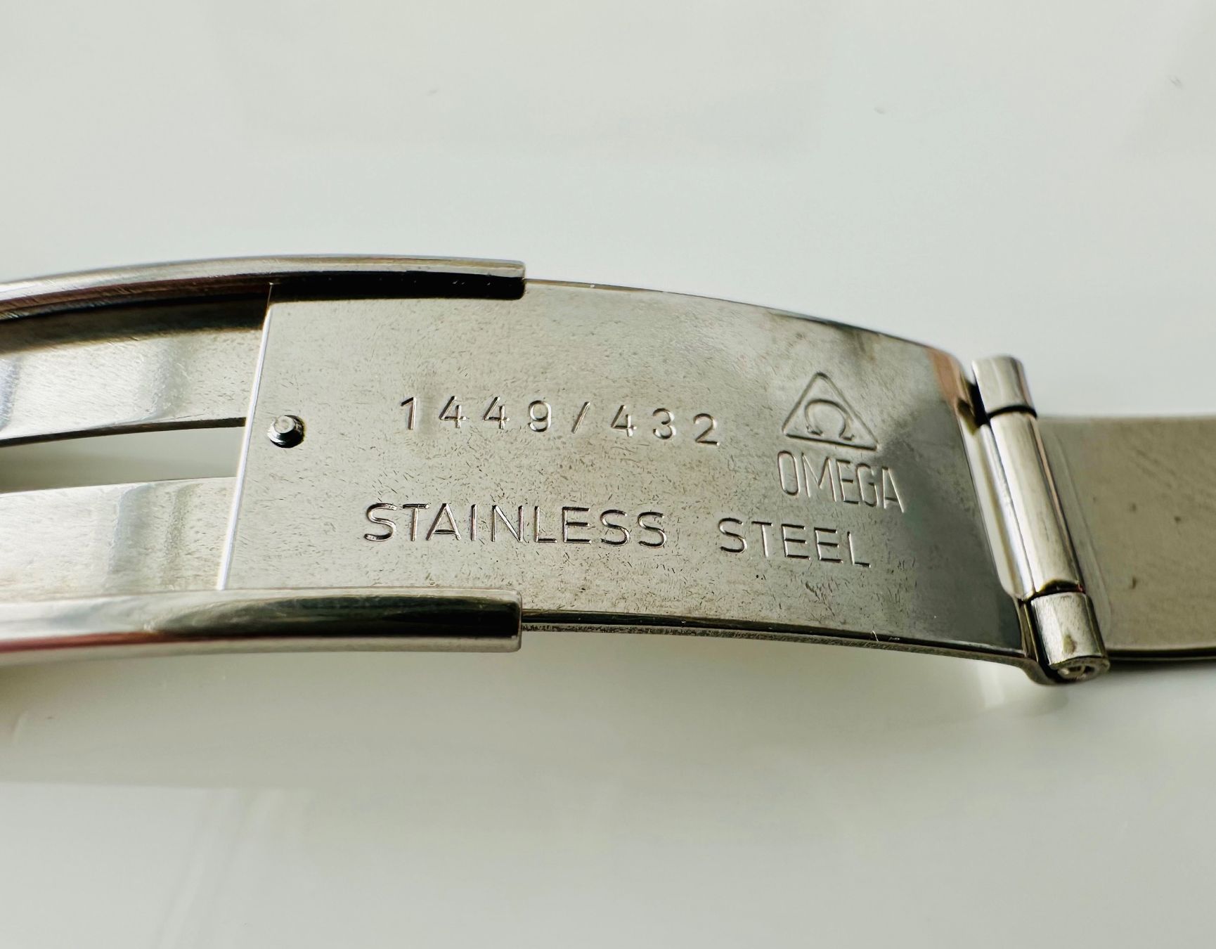 Omega Orologi: OMEGA CONSTELLATION - BOUCLE DÉPLOYANTE Réf. 1449/432 - NOS – Nuovo e nell'imballaggio originale da Conthey venduto da advisia 4