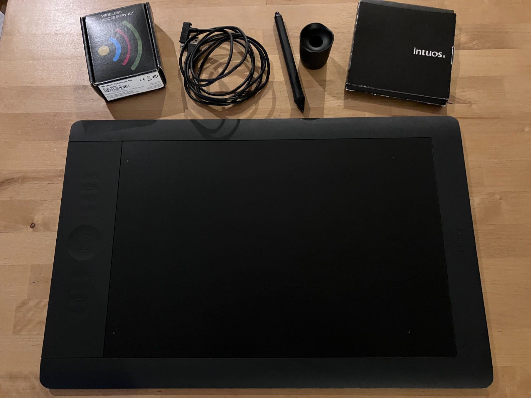 Wacom Tablet PC: Wacom Intuos5 Touch L pth-850 – Usato da Yverdon-les-Bains venduto da mil0u2