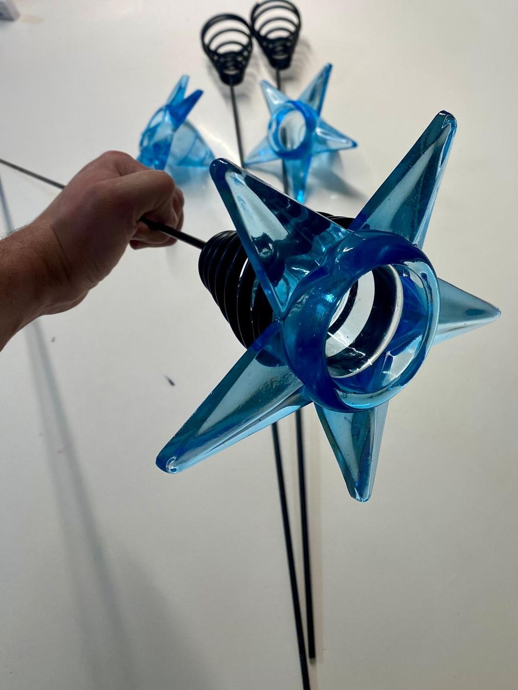 Alle Dekorationen: 3er Set blaue Gartenstecker mit Glasstern – Gebraucht aus Krauchthal von SamsPuce 3