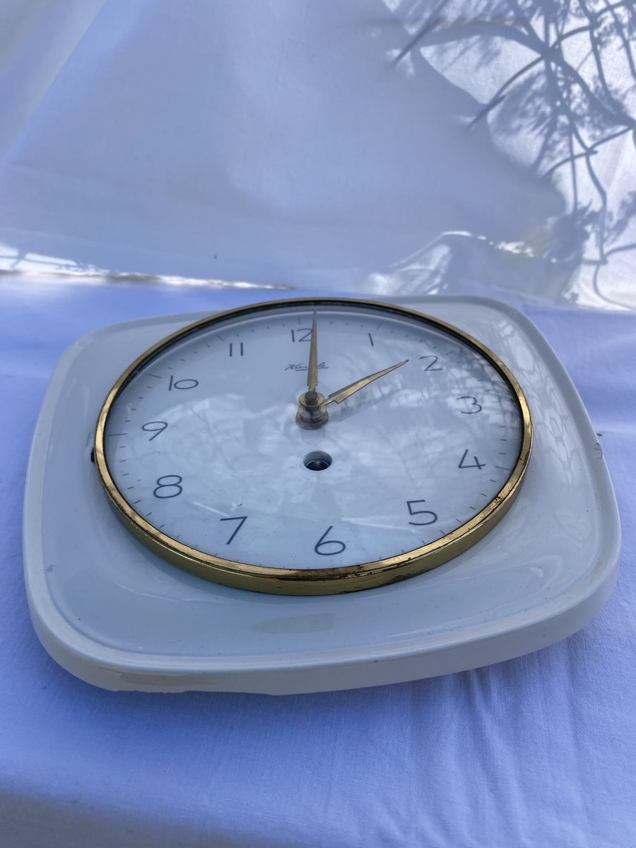 Kienzle Orologi: Vintage Keramik Wanduhr, 60er – Usato da Glattbrugg venduto da Pischte.Brockenhaus 7