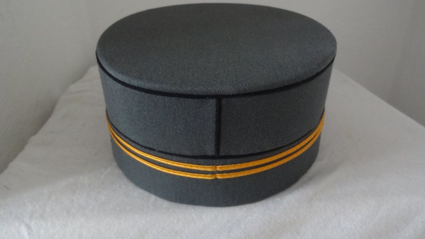 Schweizer Armee Copricapi, berretti & cappellini: Offiziershut der Schweizer Armee – Usato da Fisibach venduto da goldfasan52 2