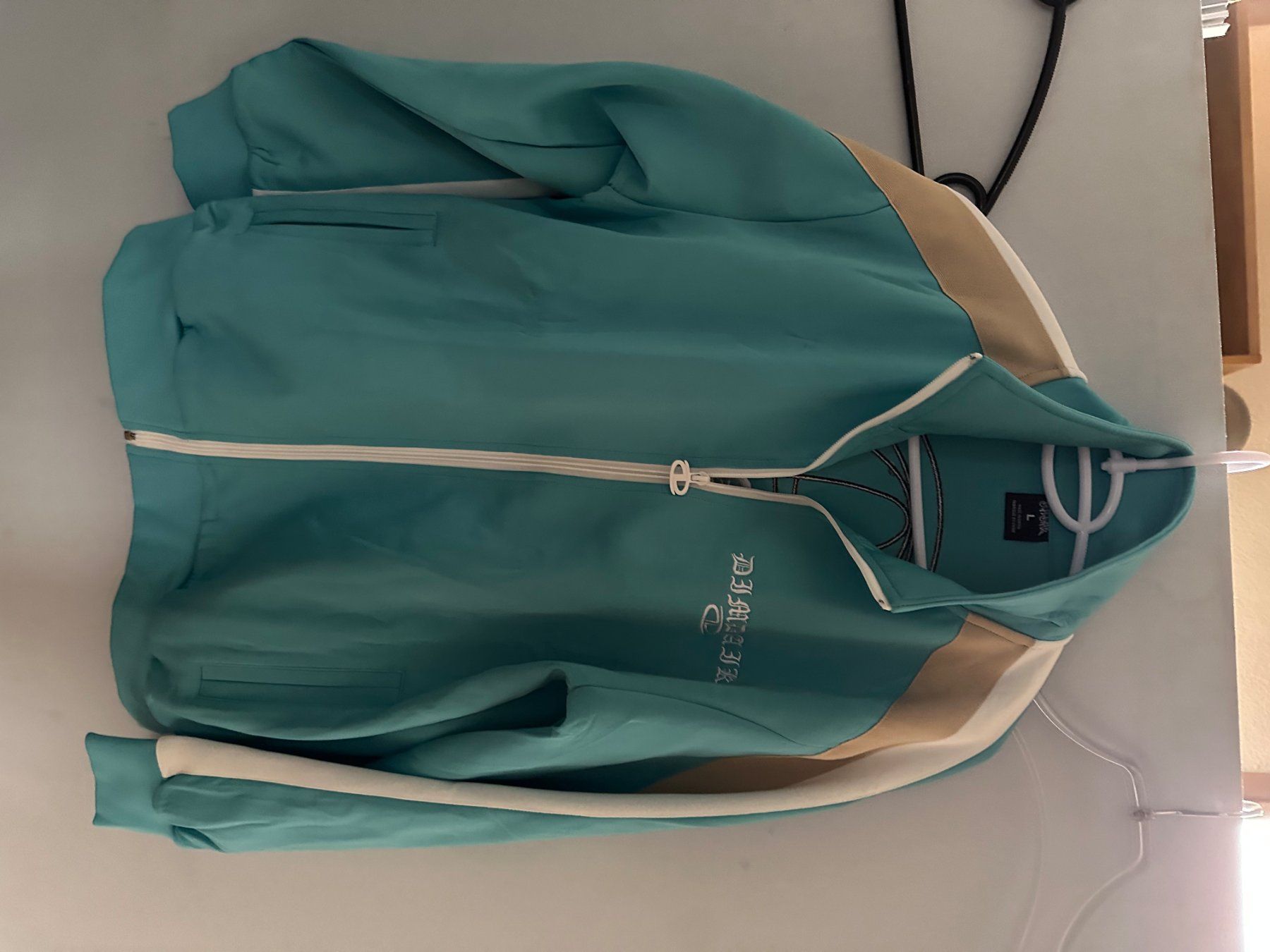 Costumes: Trainer Hellblau Grösse S – Neuf (Voir description) à Brügg BE par TSP02