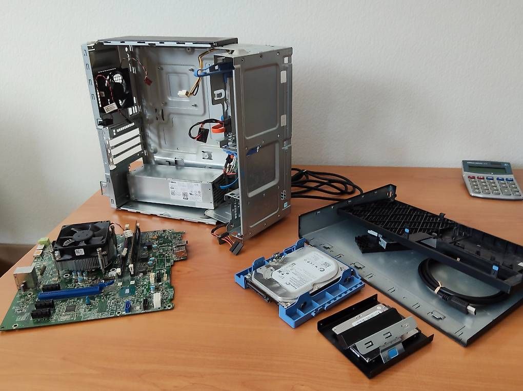 Autres articles bureau & commerces: Riparazione e aggiornamento hardware e software e assistenza – D'occasion à Odogno par gal_l65w