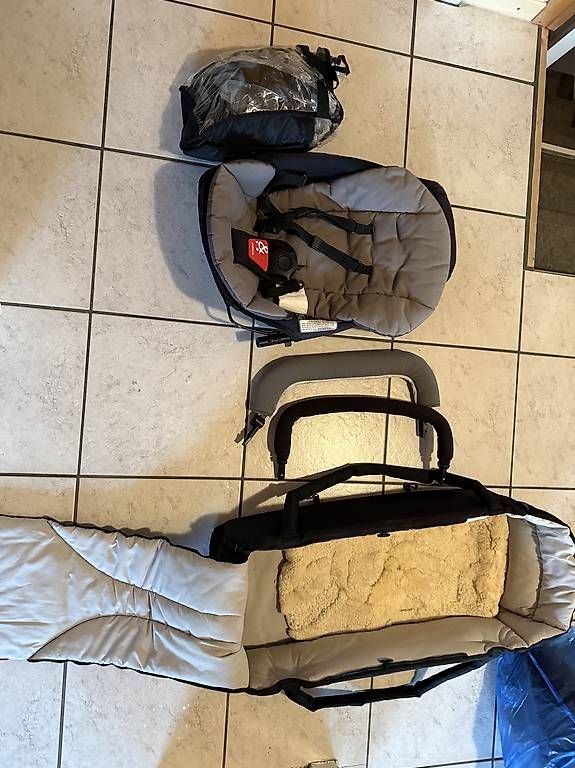 Phil & Teds Kinderwagen: Phil&Teds Kinderwagen V5 – Gebraucht aus Linden von Vally1994 1