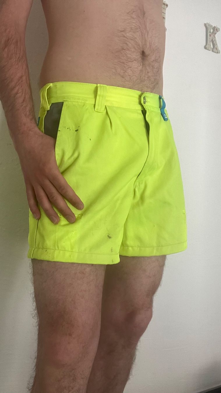 Hosen: Arbeitskleidung kurze Hose gelb Gr.48 – Gebraucht aus Bettwiesen von Zustand57 2