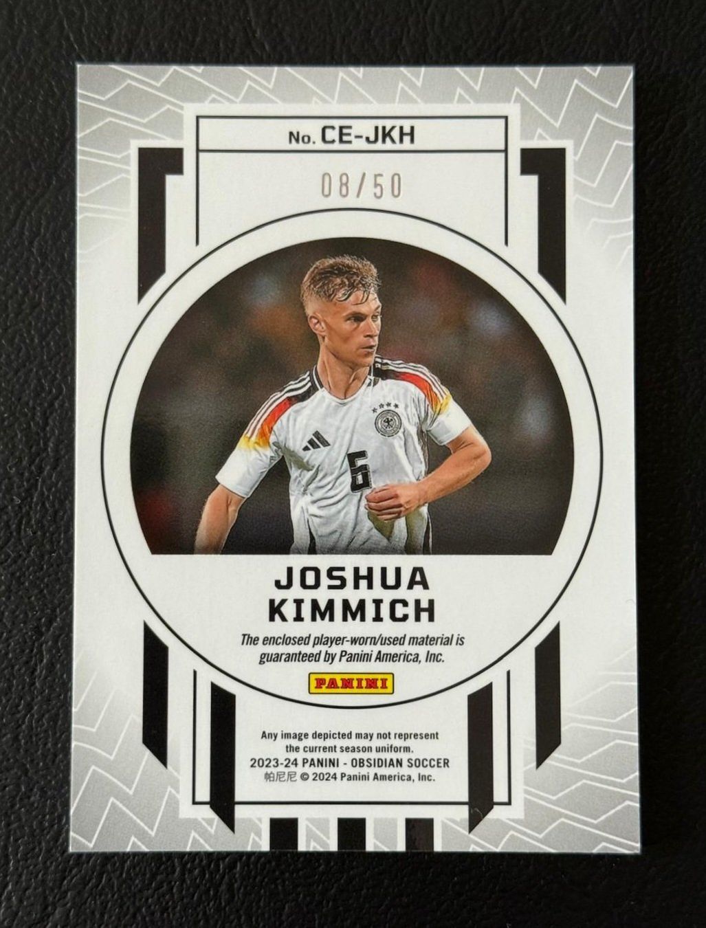 Panini Carte collezionabili: 2023-24 PANINI OBSIDIAN JOSHUA KIMMICH PATCH 08/50 – Nuovo (secondo la descrizione) da St. Gallen venduto da Matrix023 1