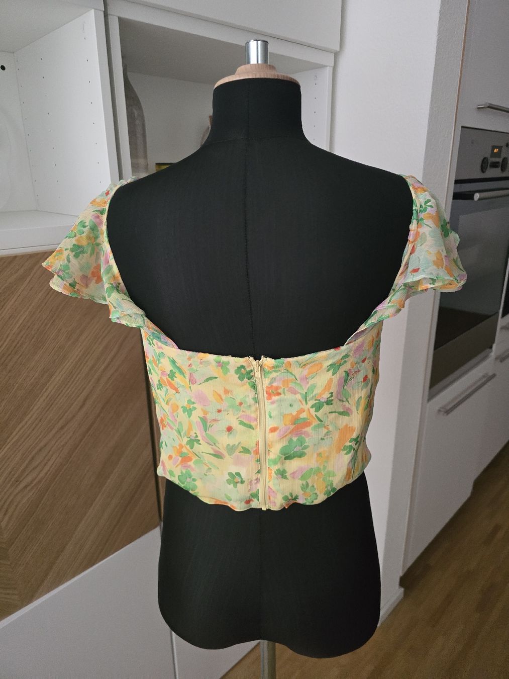 Top: Blusen-Top mit Blumenmuster – Nuovo (secondo la descrizione) da Zürich venduto da ale_bg2x 2