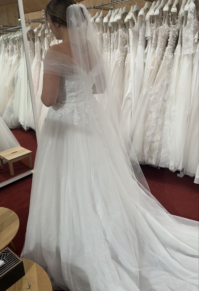 Robes: Brautkleid Glitzer Tüll A-Linie – Neuf (Voir description) à Itingen par Debii7 2