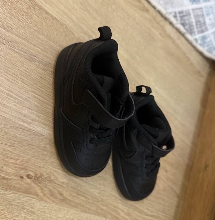 Scarpe per ragazzi: Nike Gr. 23  – Usato da Kloten venduto da Privat2011
