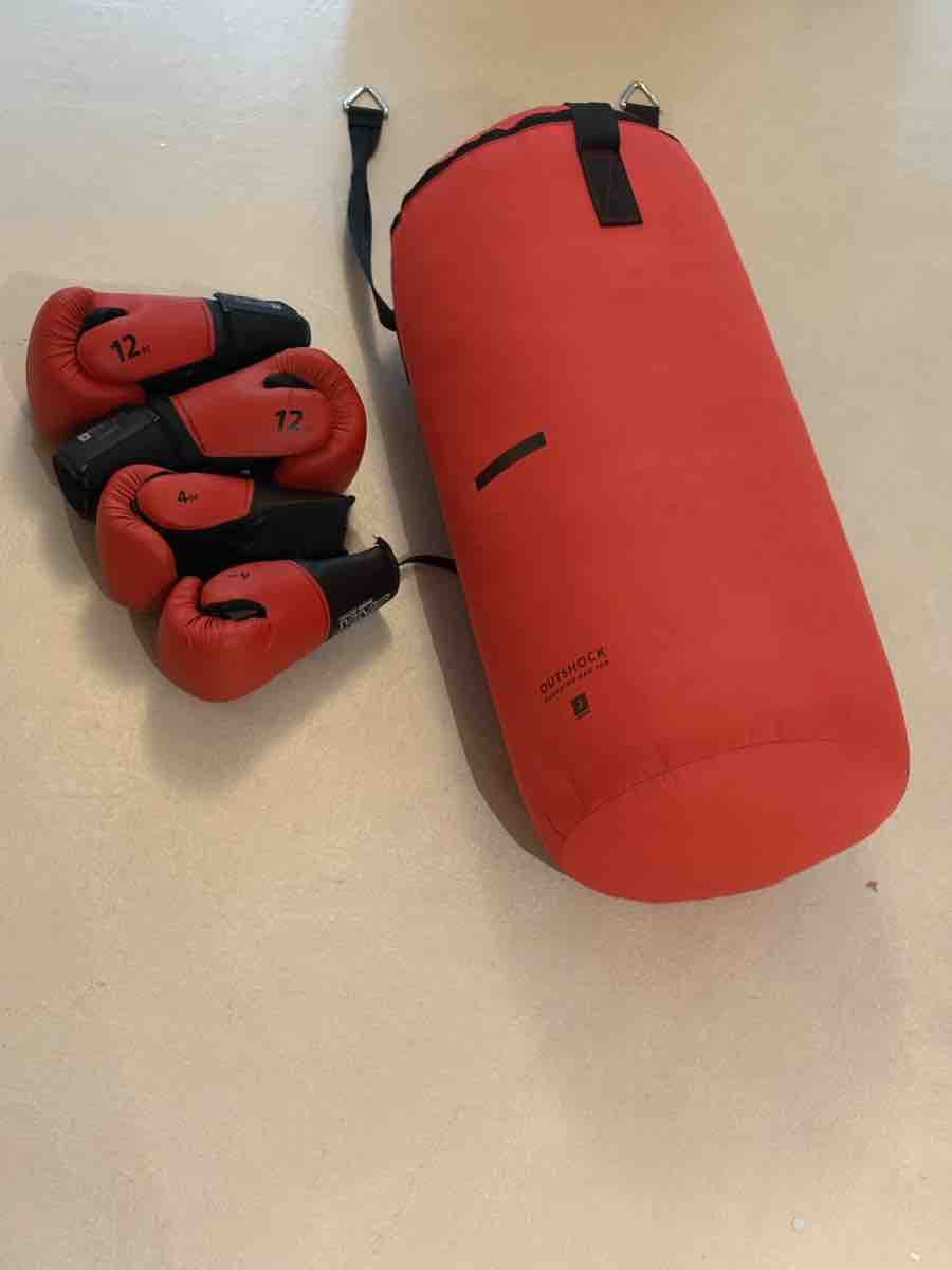 Decathlon Boxsäcke: Ab 1.- Boxsack und Boxhandschuhe - fast neuwertig – Neu (gemäss Beschreibung) aus Muttenz von blukas80