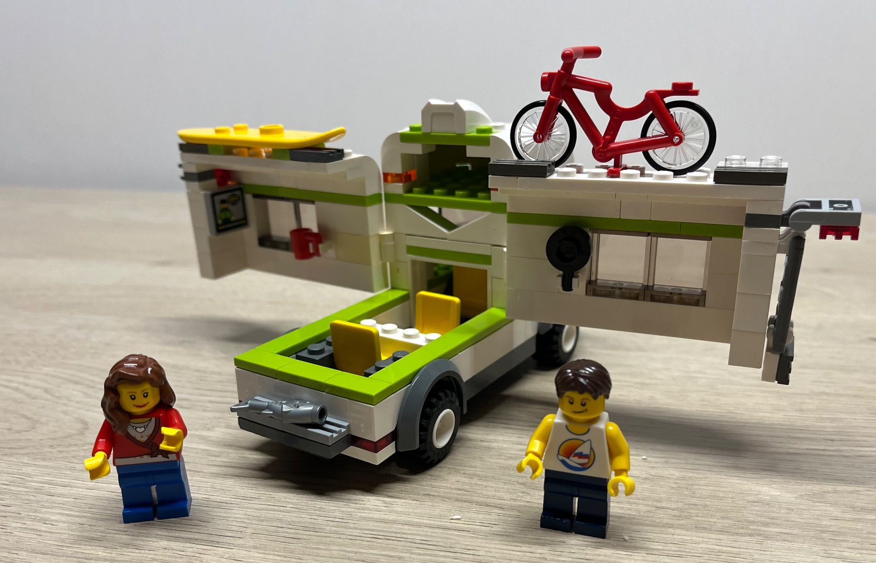 Lego Kit di costruzioni: Légo 7639 "Camper" Complet+Manuel de 2009 – Usato da Courgenay venduto da Kolfree 1