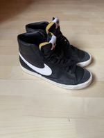 Nike Blazer mi-montantes, noires, taille 40- portées 2x!