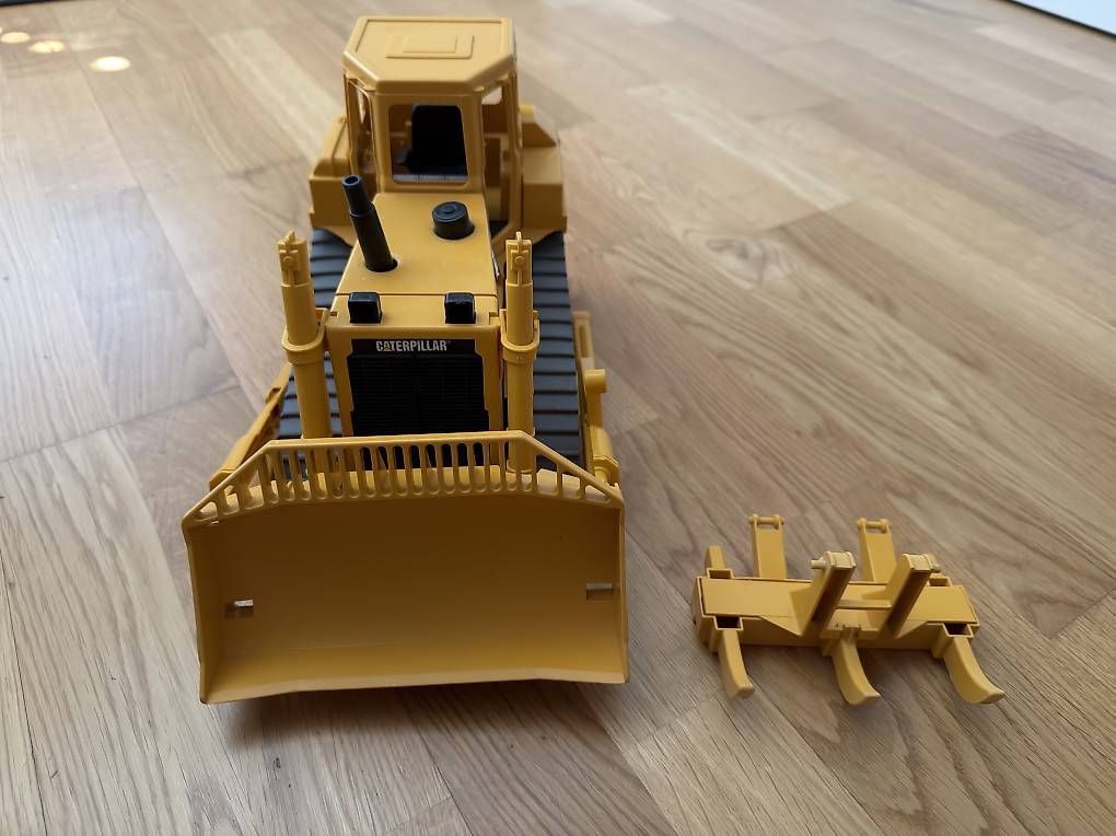 Jouets: Bruder Cat Bulldozer – D'occasion à Schaffhausen par Coolhand 2