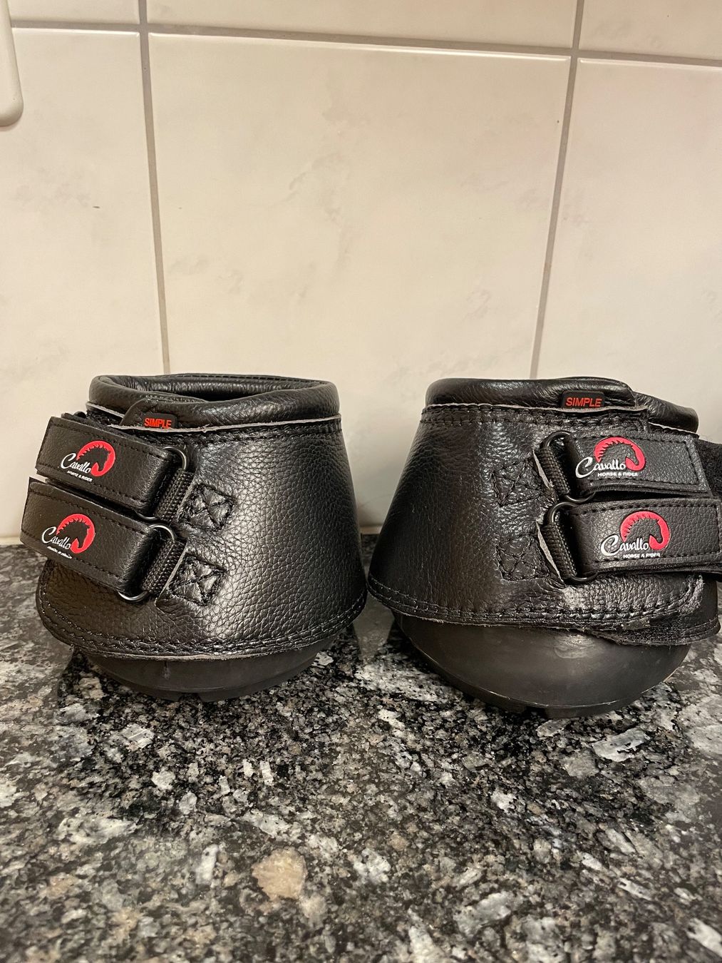 Scarpe per cavalli: Cavallo simple Boot – Nuovo e nell'imballaggio originale da Huttwil venduto da mir_ghn5