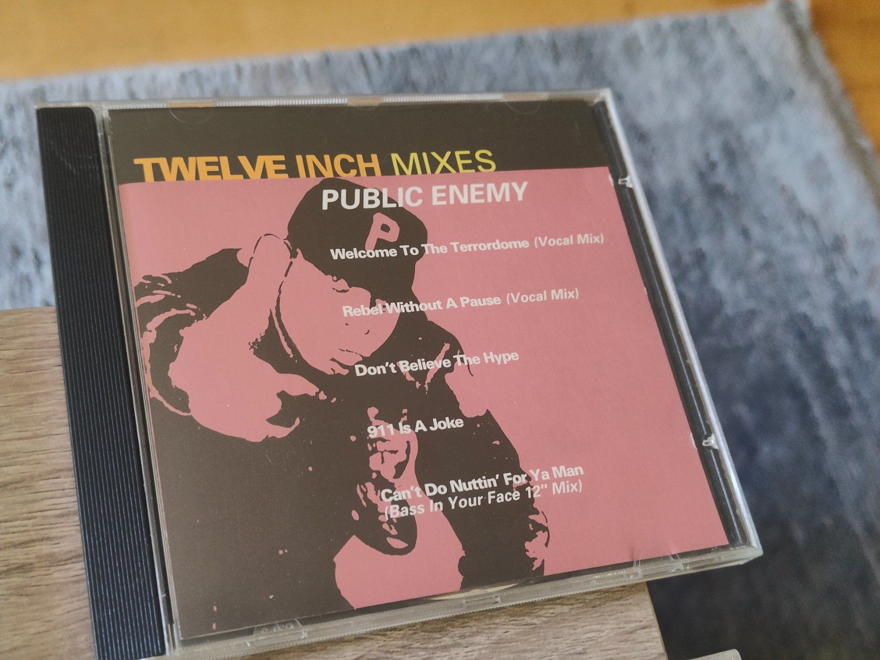 CD: Public Enemy - Twelve Mixes – Usato da Fribourg venduto da cristiana_vend