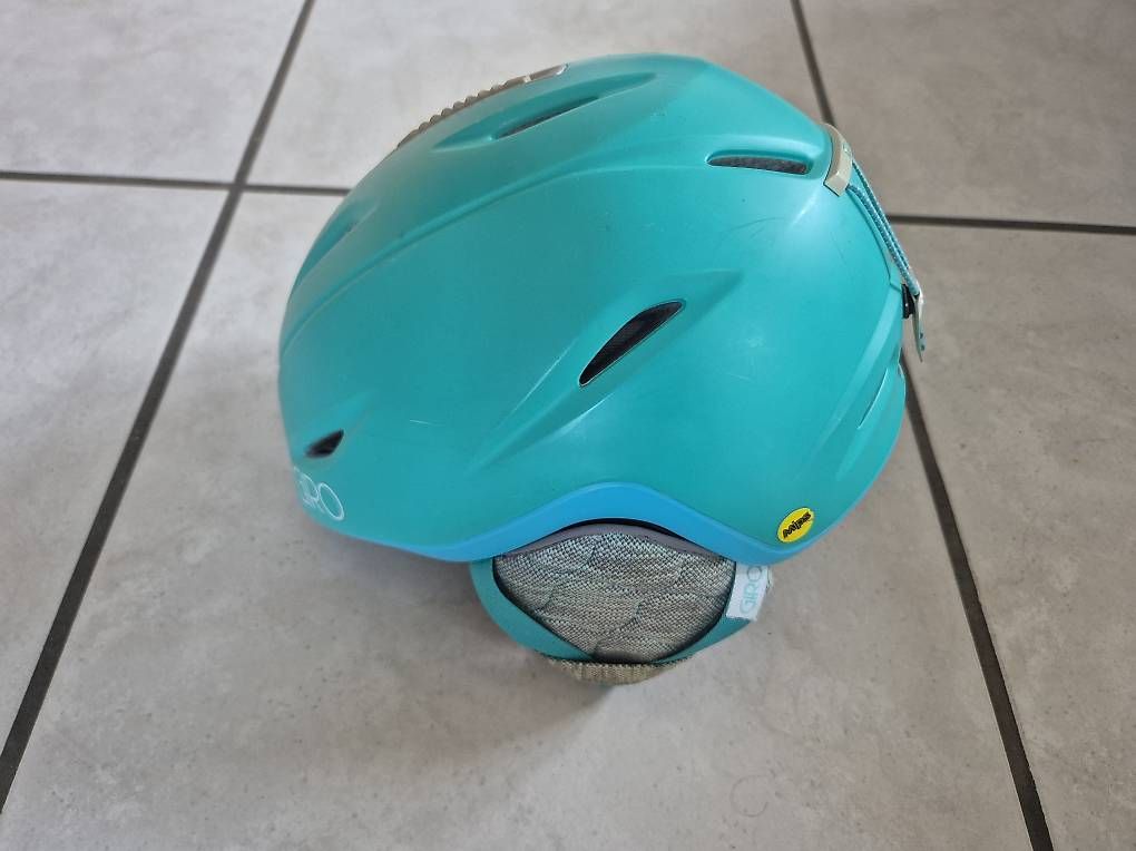 Helme: GIRO Ski Helm Grösse L (Kinder) – Gebraucht aus Kesswil von mel_8cbj