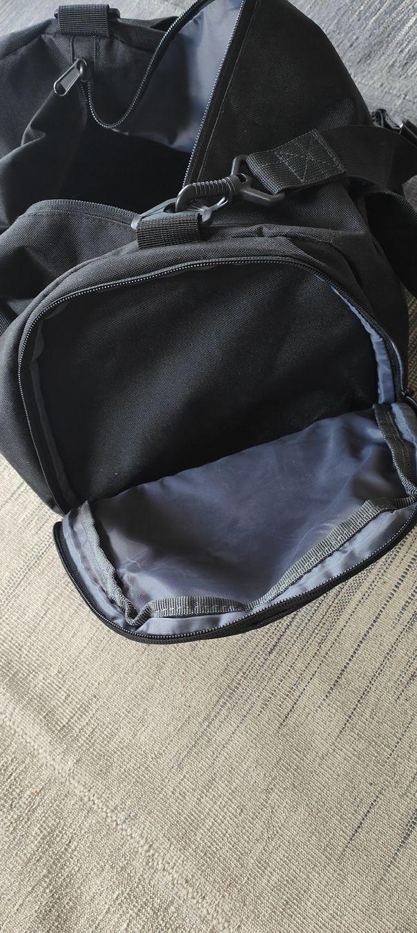 Sacs: Sporttasche / Weekender – D'occasion à Zürich par erik-zuerich 2