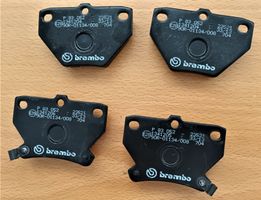 Brembo P 83 052 Bremsbelagsatz, Scheibenbremse - (4-teilig)
