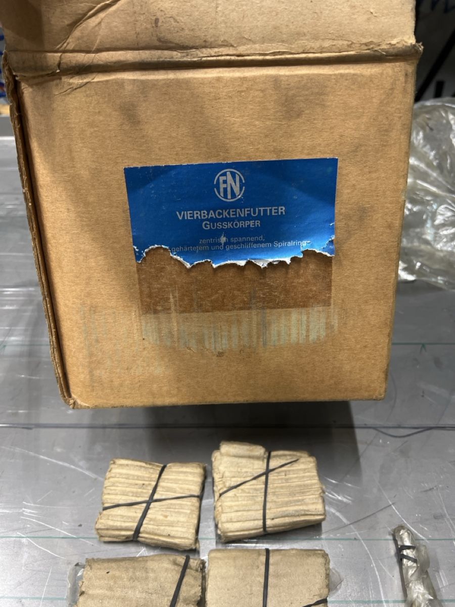 Alle Maschinen: Vierbacken Drehbankfutter – Neu (gemäss Beschreibung) aus Zürich von Pan-Europ 2
