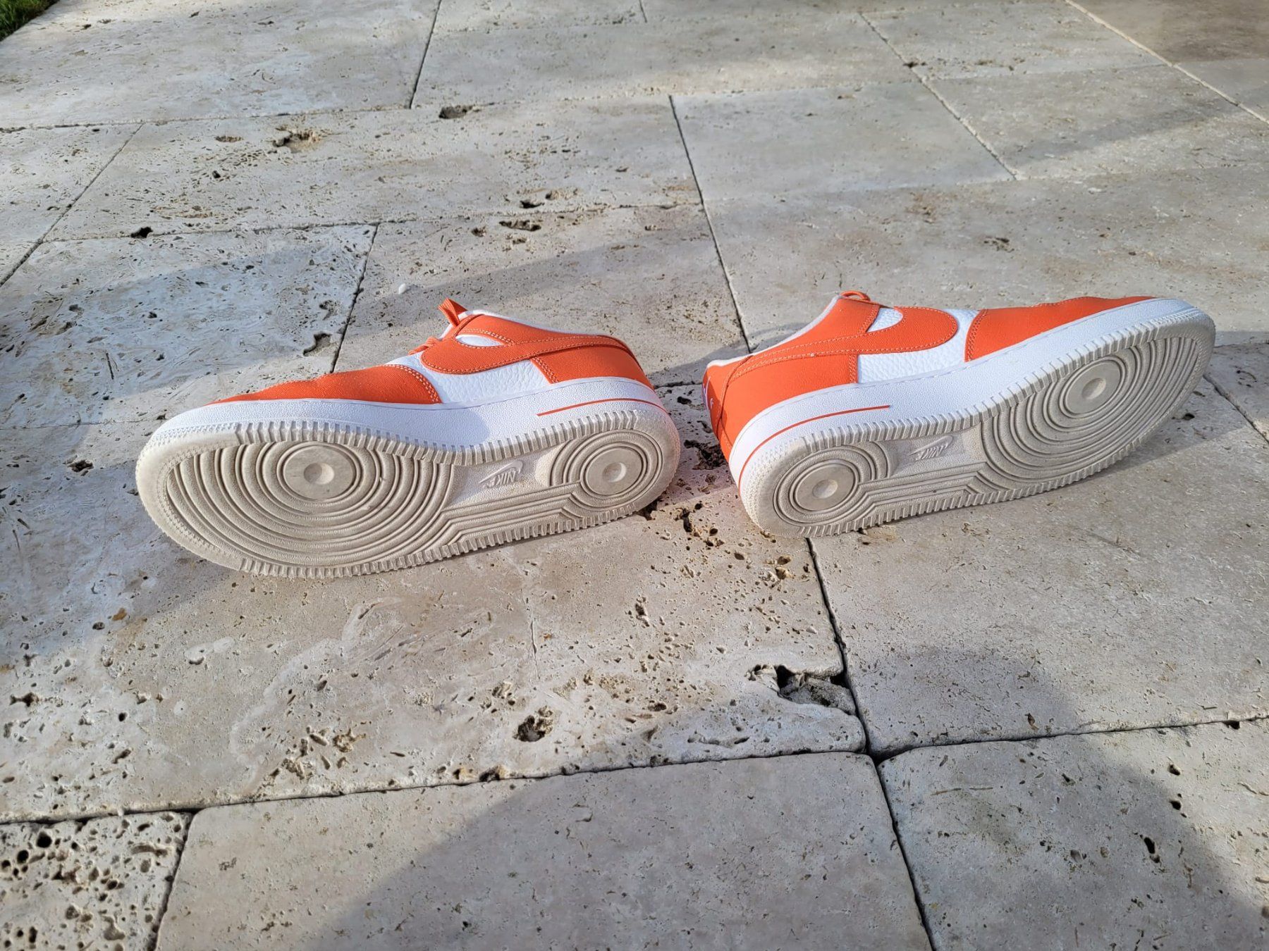 Nike Scarpe da uomo: Chaussures Nike Air Force One taille 41 – Usato da Avry-sur-Matran venduto da cin_7dcz 3
