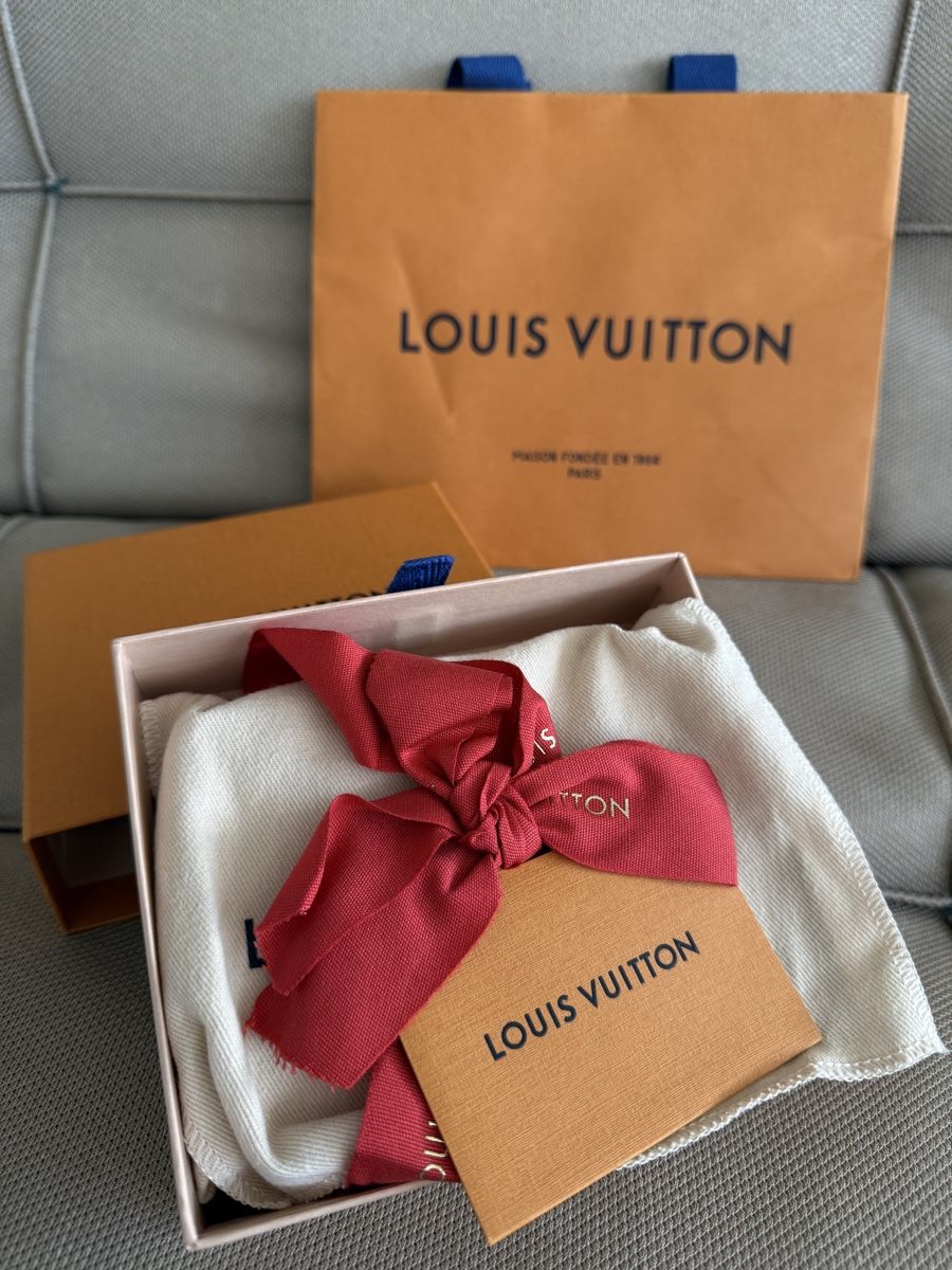 Louis Vuitton Portamonete: BNIB Louis Vuitton Julliette Wallet – Nuovo e nell'imballaggio originale da Cham venduto da cec_b78y