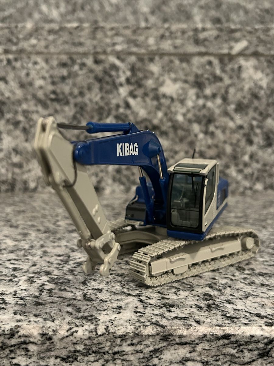 Liebherr Modellbausätze & Standmodelle: Liebherr Kibag, 1:50 – Defekt aus Horw von Tigercat635 6