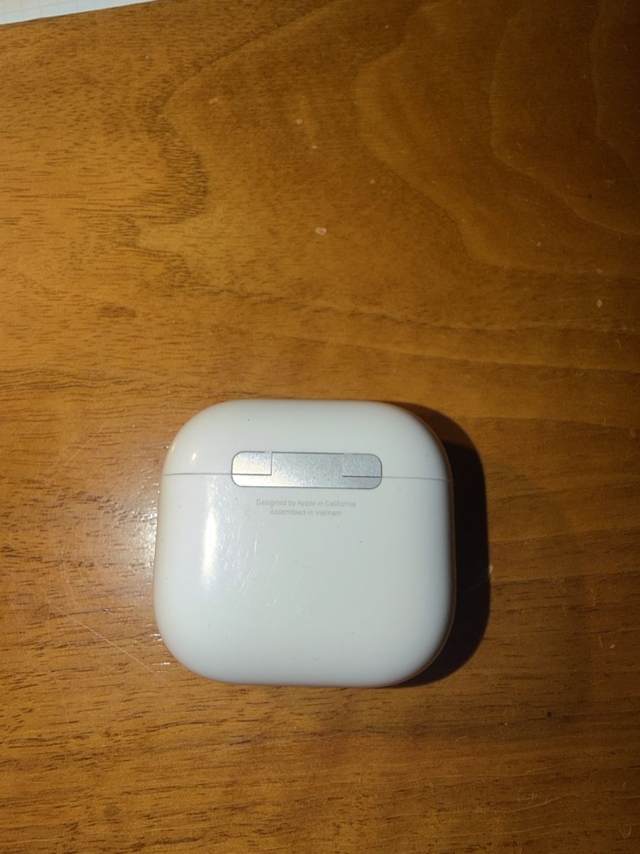 Apple Cuffie: Airpods Gen. 4 Ohne ANC – Nuovo (secondo la descrizione) da Winterthur venduto da Larry2399 4