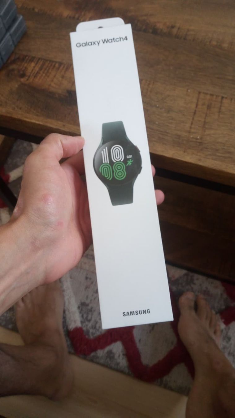 Samsung Smartwatch: Galaxy Watch 4 – Neu und originalverpackt aus Freienstein von clearcutcaptain