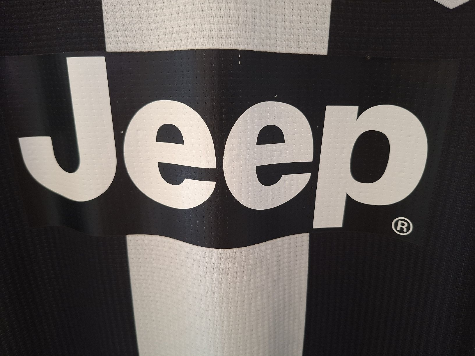 Juventus Leibchen & Hosen: DYBALA #10 Original Player Version Juventus 2018 UCL Trikot – Gebraucht aus St-Léonard von SwissDealsJersey 5