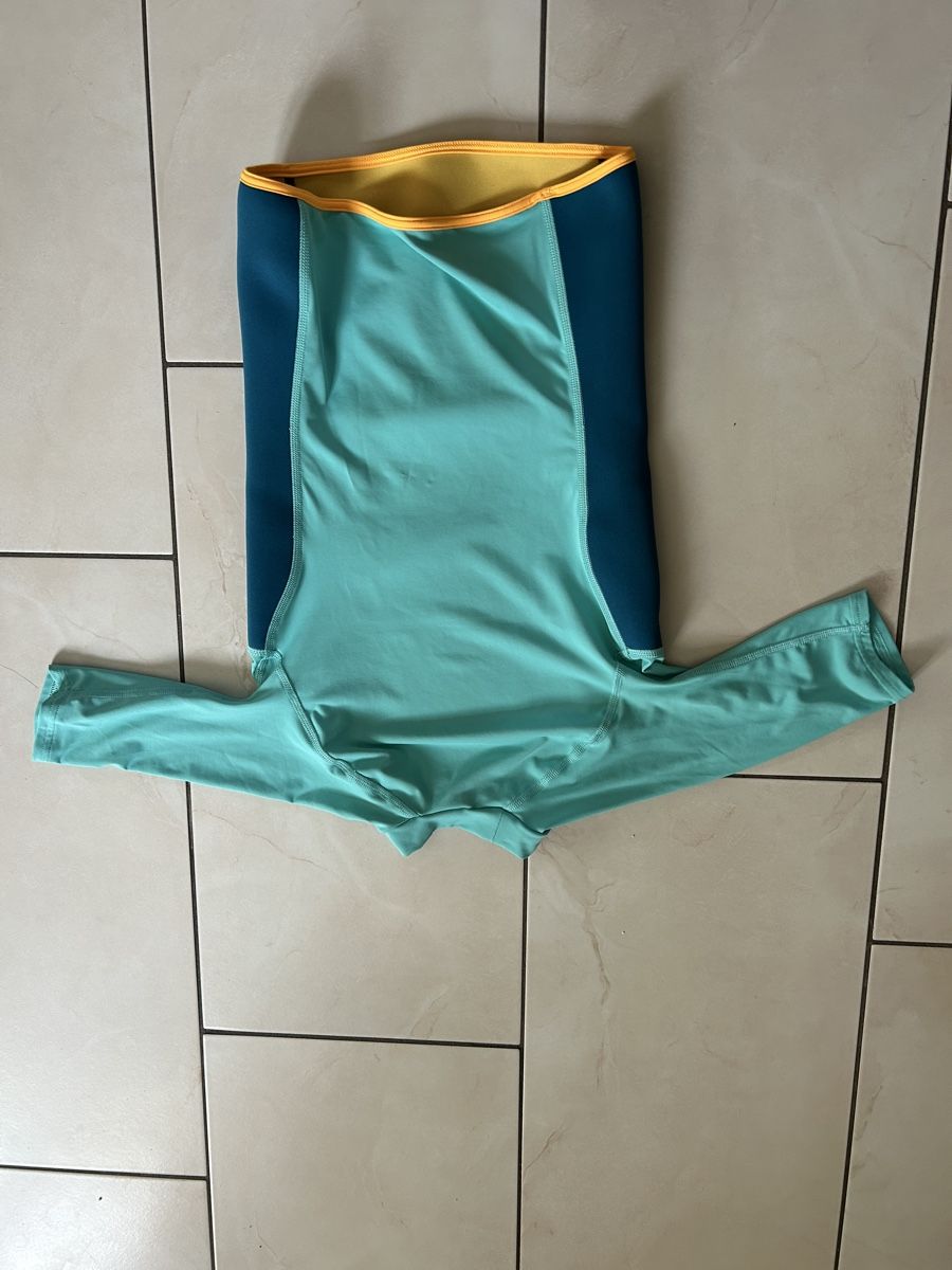Piscine: Combinaison neoprene enfant, 152-158 – Nuovo (secondo la descrizione) da Orsières venduto da Maevalais 1