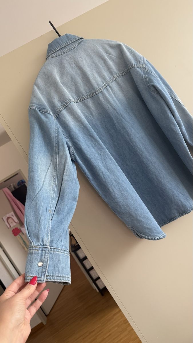 Camicette: Neue Denim Hemd Stylisch gr.M (oversize) – Nuovo (secondo la descrizione) da Winterthur venduto da -BeHappy24- 1