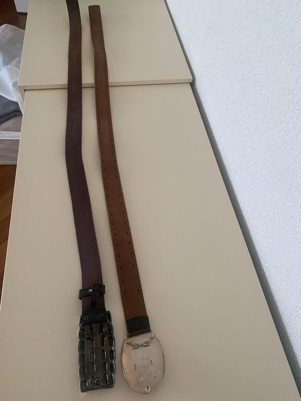 Cinture: Leder Gürtel Paul & Joe Grösse 90 & 95 – Usato da Rüschlikon venduto da Brixen07 3