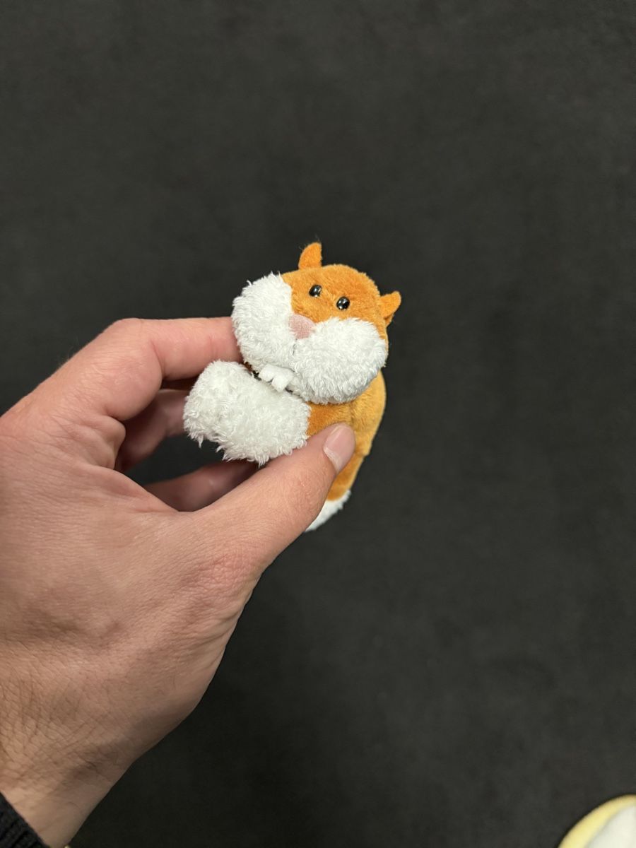 Giocattoli: Süesser Mini Hamster Stofftier – Usato da Winterthur venduto da ric_6jyz 1