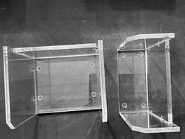 Acrylbehälter mit Beschlägen, transparent