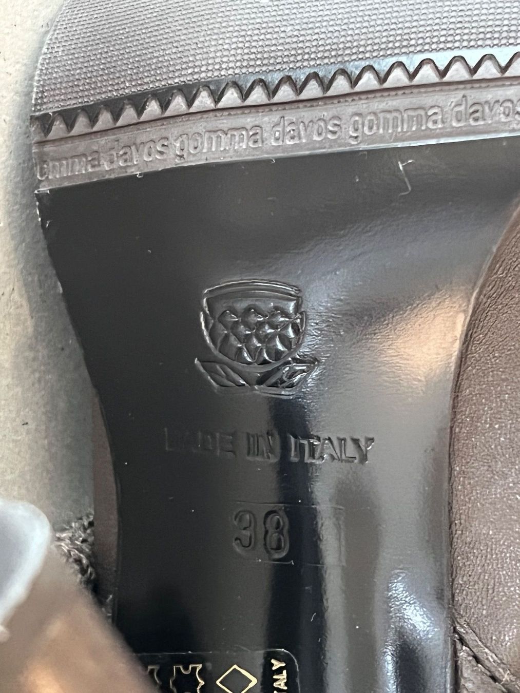 Navyboot Damenschuhe: High Heels von NAVYBOOT Gr. 38 – Neu (gemäss Beschreibung) aus Ennetbaden von Katiusia 4