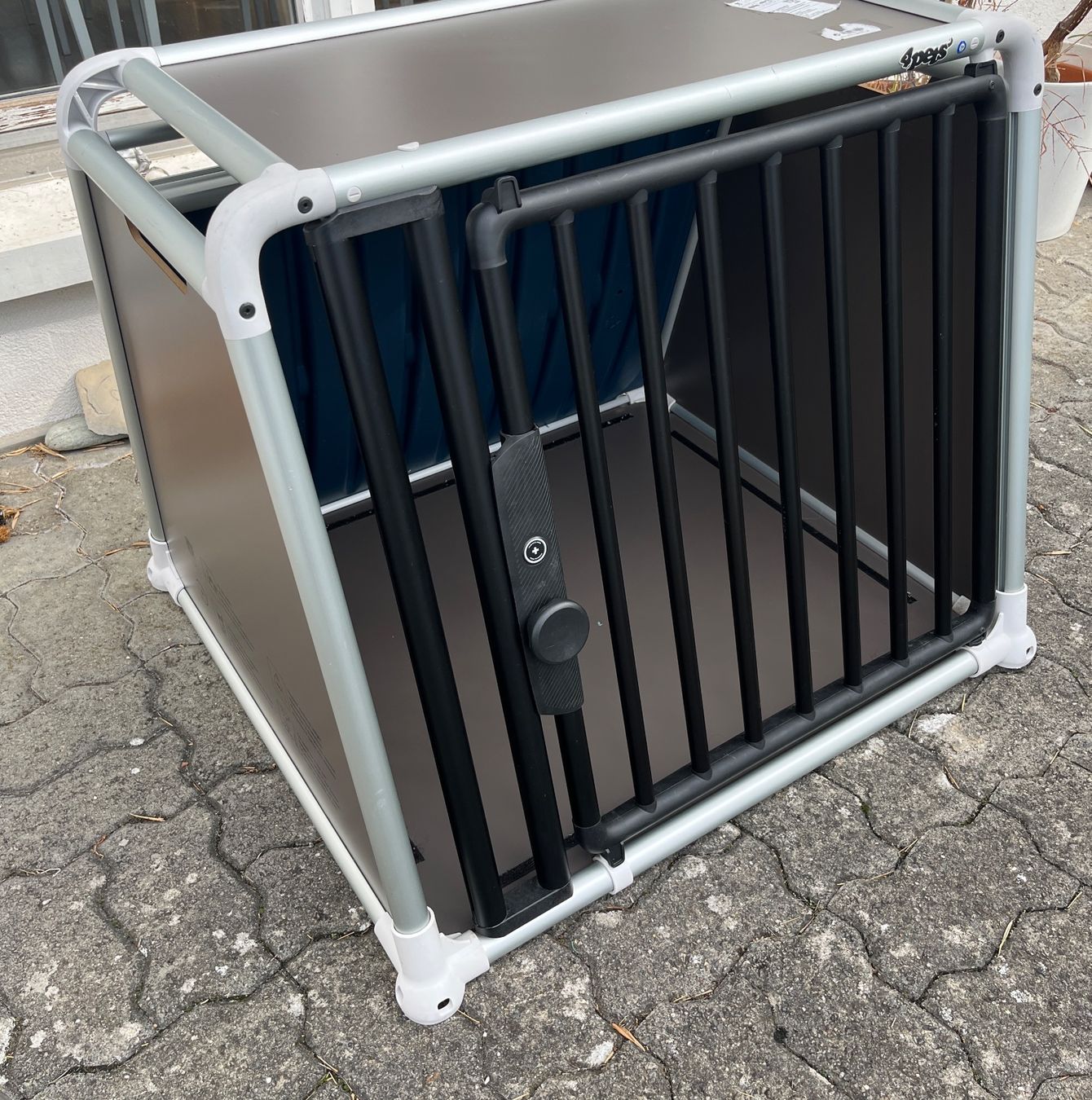 4pets Käfige, Transport & Sicherheit: 4pets Hundebox – Gebraucht aus Zizers von mie_lp22