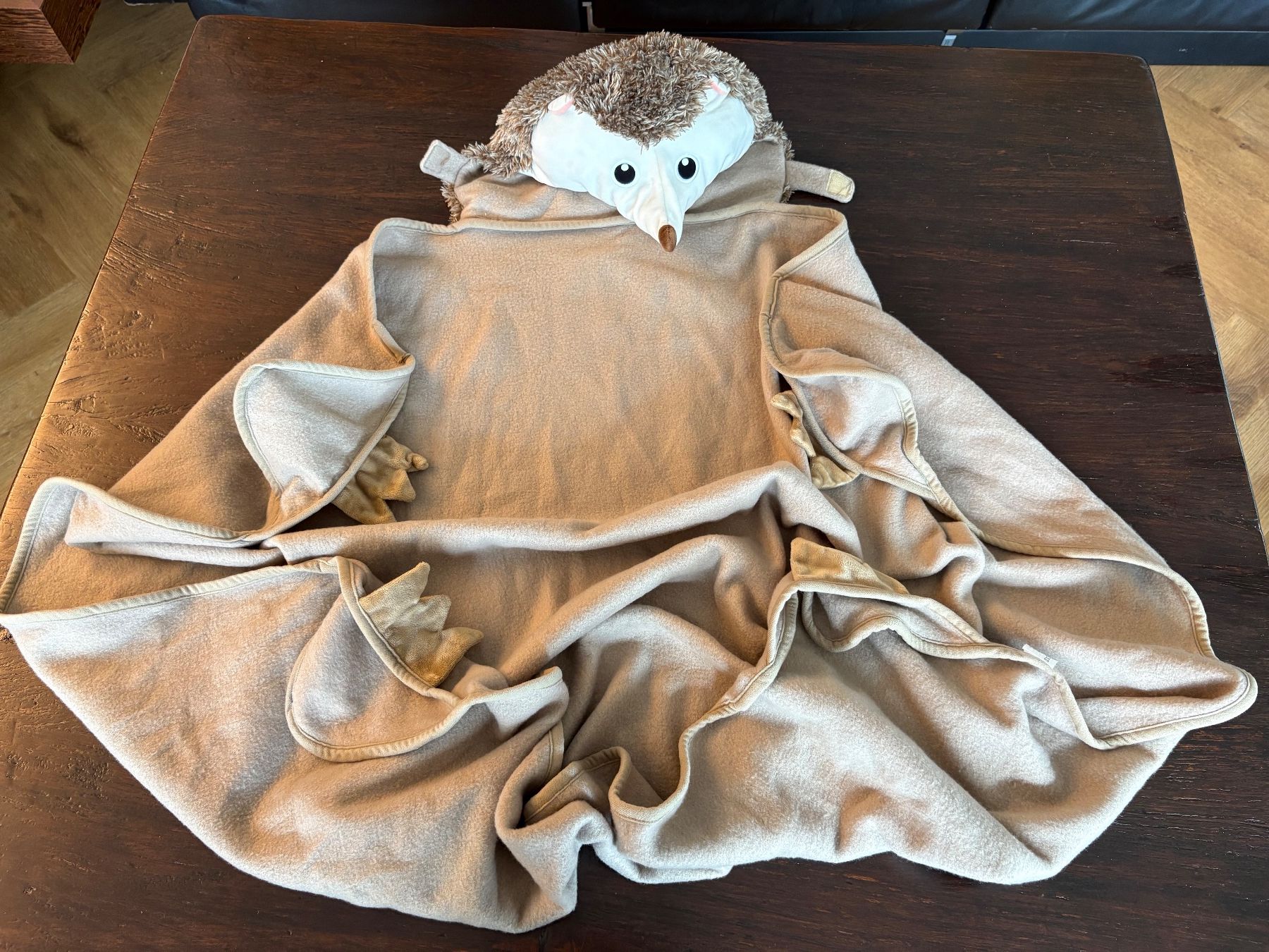 Coperte: Kuschelige Igel-Decke mit Kapuze, mit Igel Plüschtier – Usato da Liestal venduto da thomasbaltzer