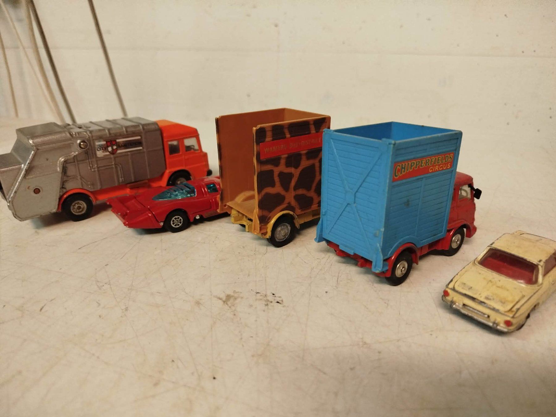 Corgi Toys Modellini d'auto: 5 x Corgi Toys – Usato da La Chaux-de-Fonds venduto da Emmaus2300CDF 1