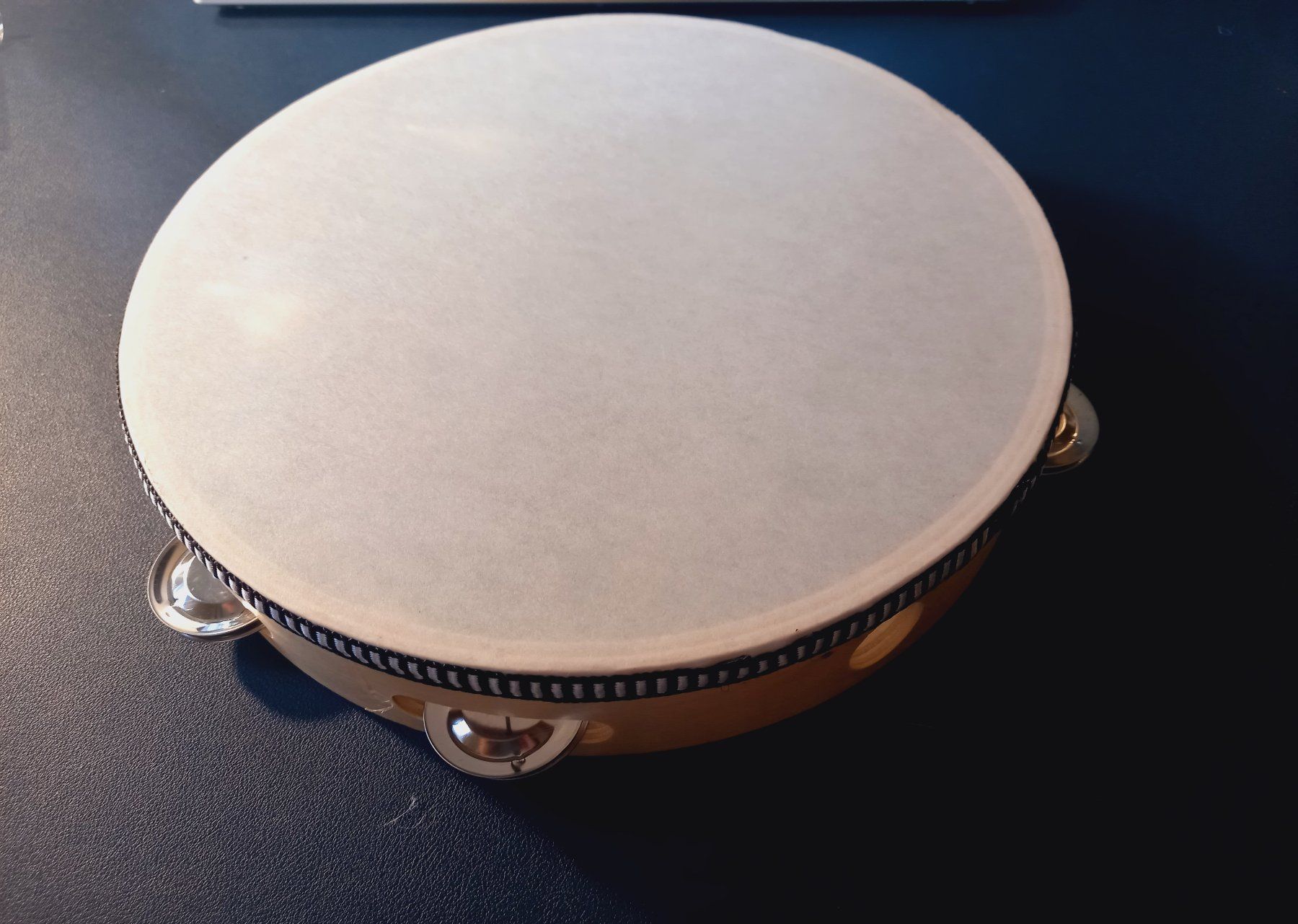 Strumenti musicali: 3x Tamburin mit Glöckchen 20cm - Tambourin – Nuovo e nell'imballaggio originale da Bremblens venduto da LOVA-MUSICA-SHOP