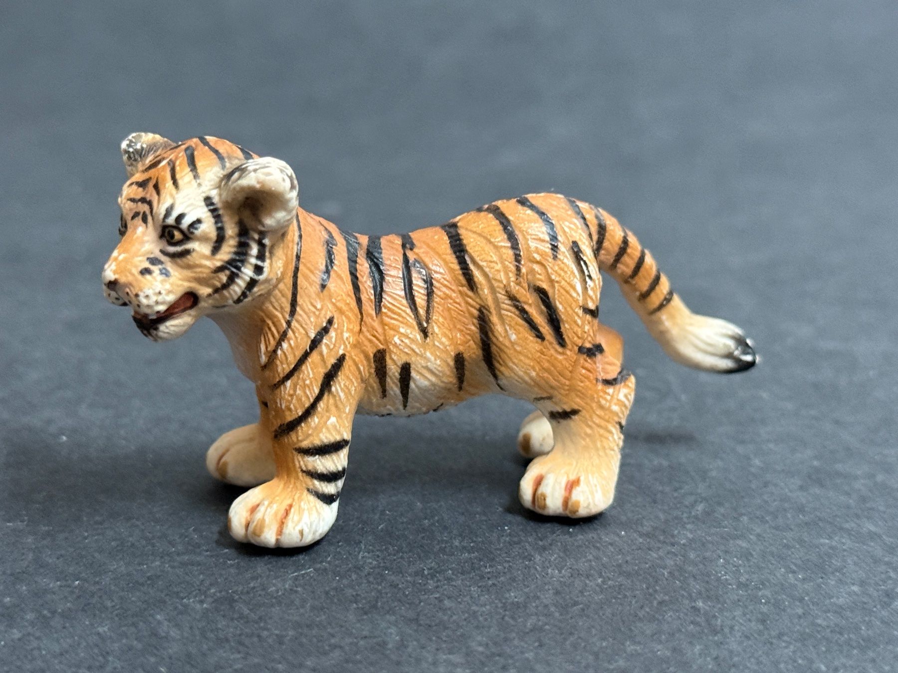 Schleich Statuette: Schleich Tigerjunge Baby Tiger – Usato da Ennetbaden venduto da mapa05 4