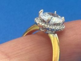 Luxus EleganteGr.17/7 Solitär Ring Farbe:Gold/Zirkonia Weiss