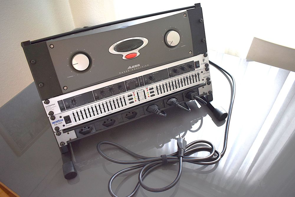 Console di mixaggio: Studio and P.A. amplification & controlling monitor's Set – Usato da Brüttisellen venduto da Ecross